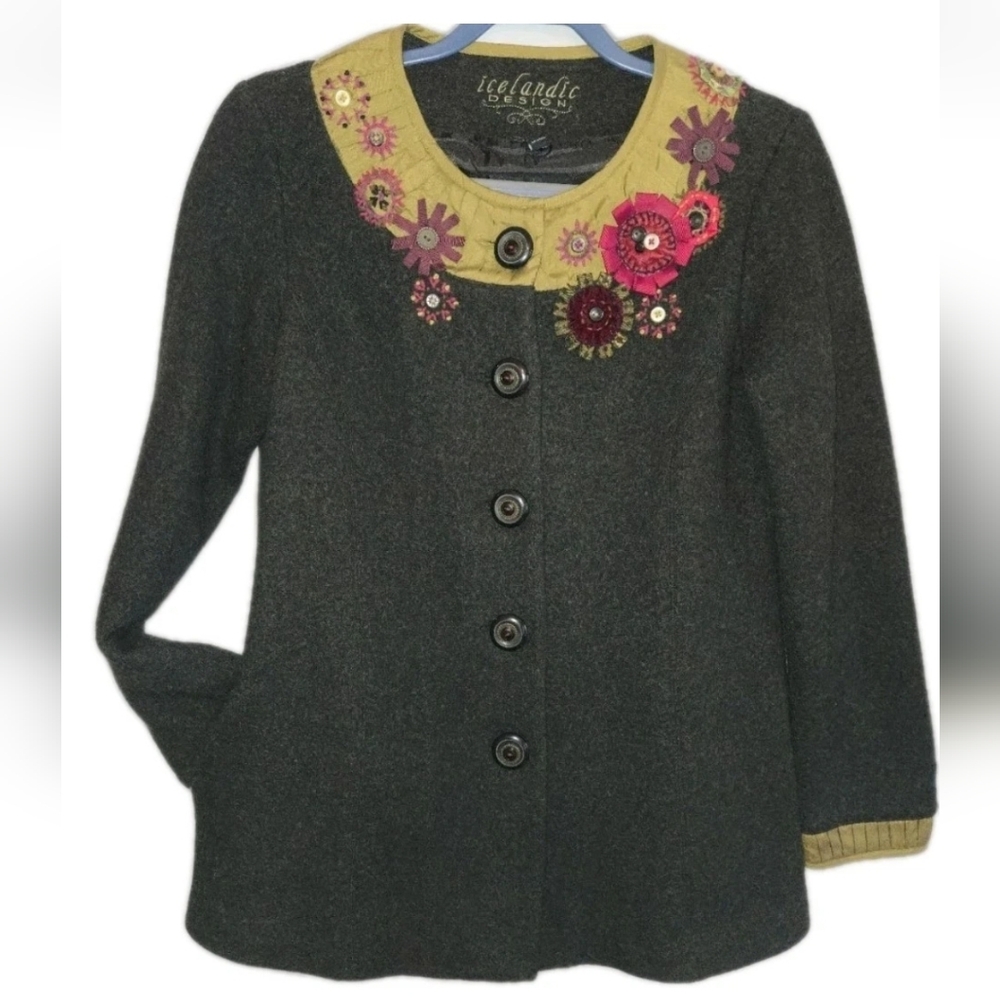 Vintage BOILED Wool Embroidered Icelandic Design w/ Silk Appliqué & Pockets